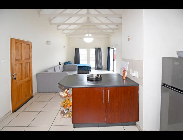 1 BEDROOM APARTMENT FOR SALE IN FERNDALE